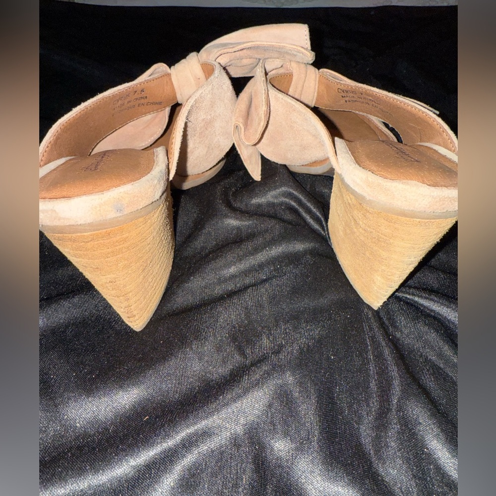 Jeffrey Campbell Heel - Picture 4 of 10